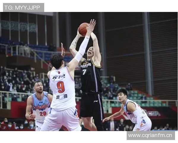 莫斯利谈球队投篮表现强调把握机会果断出手的重要性 莫斯利谈球队投篮表现强调把握机会果断出手的重要性