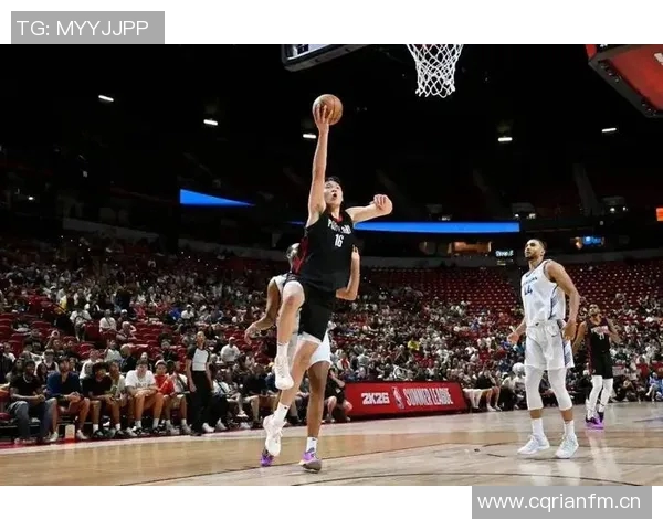 科塔半场表现惊艳7投6中收获13分11板2盖帽助球队掌控局势 科塔半场表现惊艳7投6中收获13分11板2盖帽助球队掌控局势