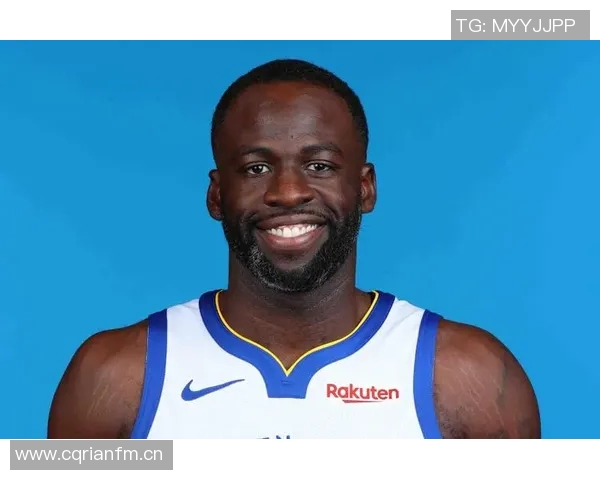 费尔斯半场表现出色8中5三分2中1贡献12分并送出3次助攻