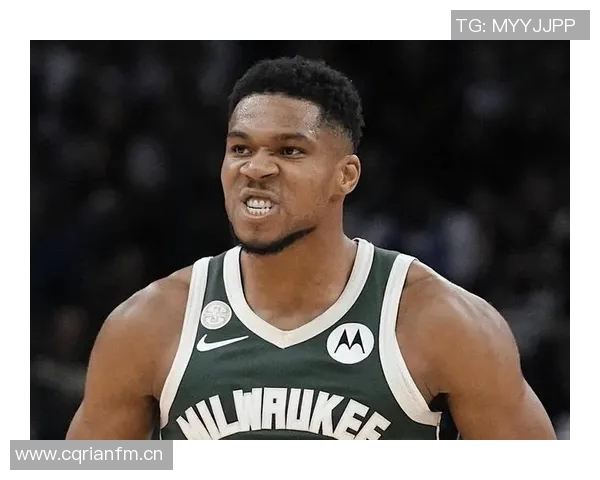 字母哥本赛季表现惊艳场均323分126板63助投篮命中率高达677