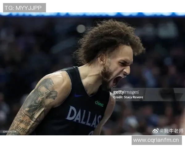 莱夫利称赞浓眉表现超凡能在场上无所不能防守任何对手 莱夫利称赞浓眉表现超凡能在场上无所不能防守任何对手