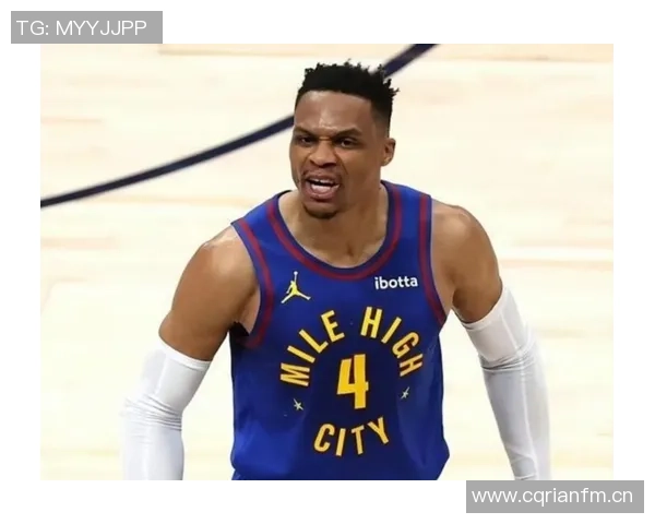 爱德华兹第三节火力全开独得17分威少助攻表现不俗贡献7分