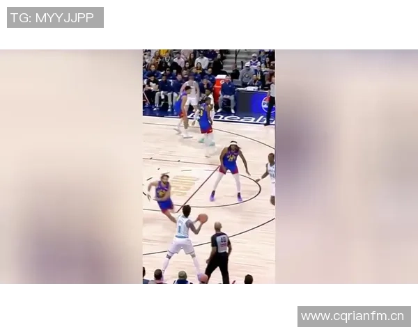 克洛尼首节火力全开四记三分狂砍13分1板1断展现神准外线能力