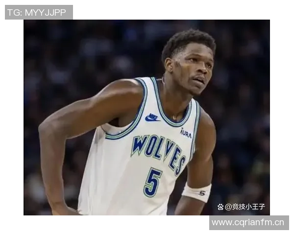 爱德华兹背部痉挛成疑队记透露揭幕战客战开拓者最新动态