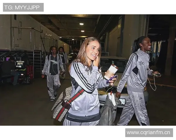 哈蒙执教王牌四年三夺总冠军成就WNBA传奇教练之路