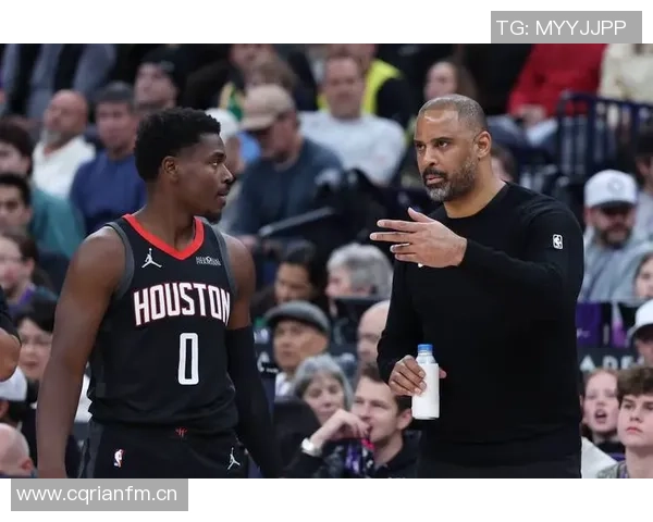 比尔的进攻能力为何至关重要小卡称其为真正的三威胁得分手 比尔的进攻能力为何至关重要小卡称其为真正的三威胁得分手