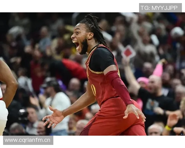 加兰表现出色三分命中率高效贡献15分5板6助球队战绩提升至正负值18最低